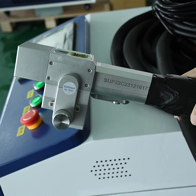 Industrial Laser Rust Remover - SUP22C Testa di Pulizia Laser Portatile