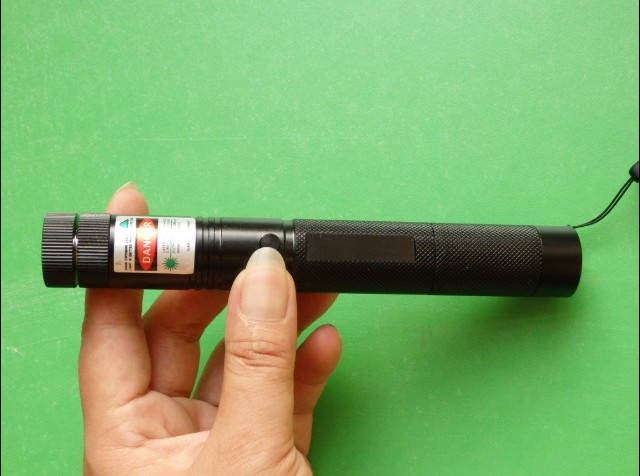 NUOVO Puntatore Laser 532nm Ve - Industrial Laser Gun recensione e prezzo