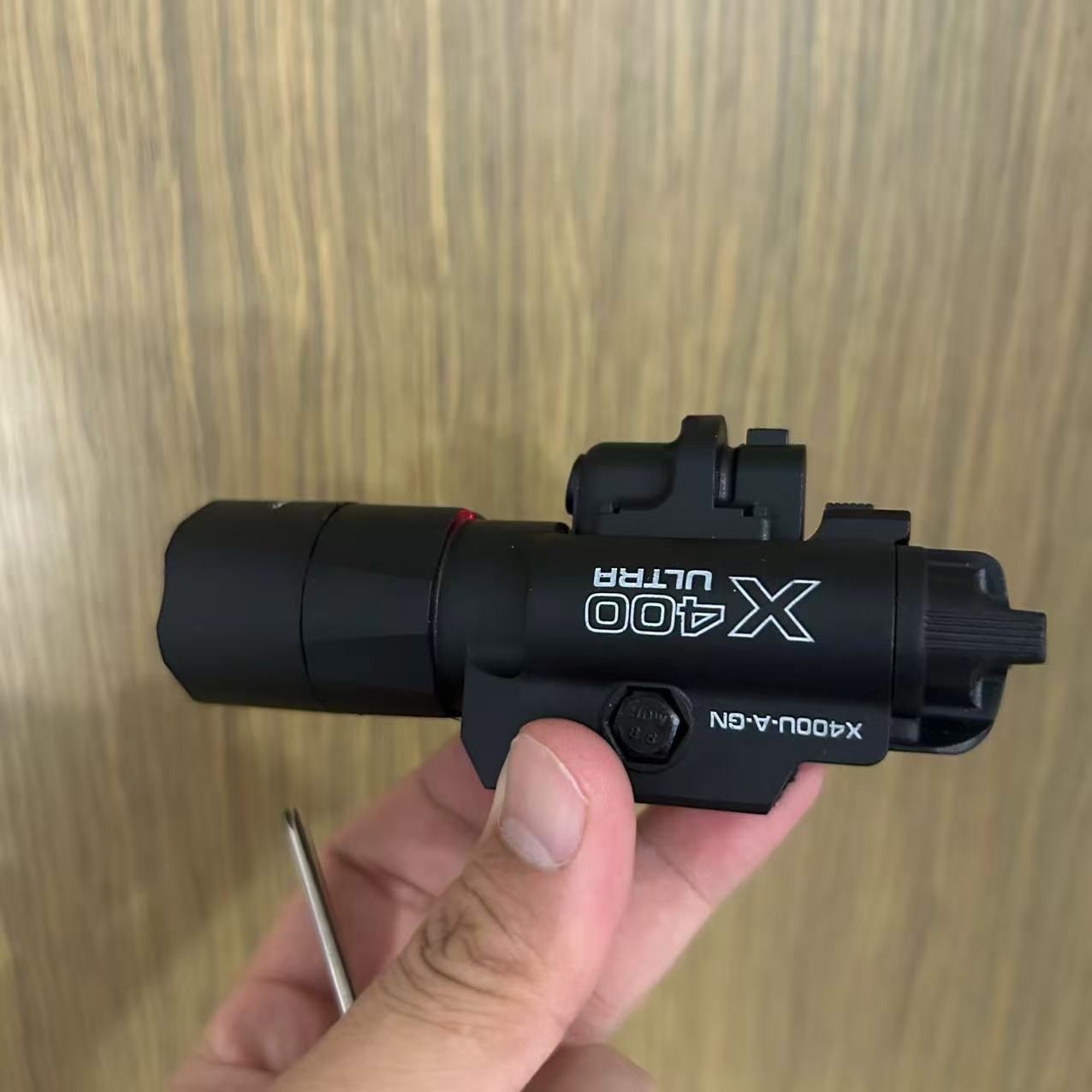 X400U Torcia tattica laser a i - Industrial Laser Gun recensione e prezzo